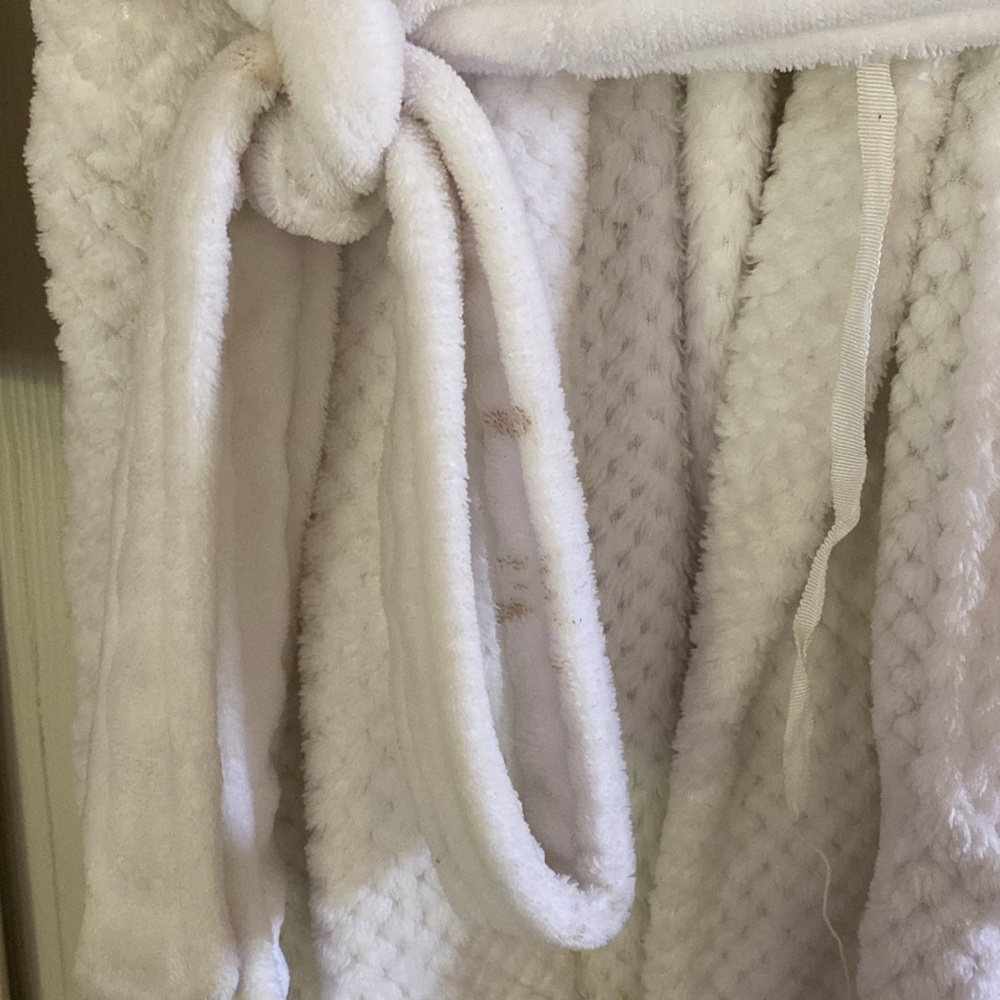 Ulta Robe - Picture 5 of 7